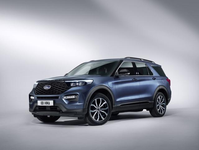 Ford Explorer (2018-2019) - caja de fusibles y relés