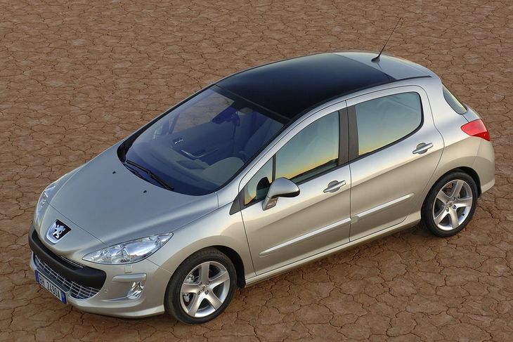 Peugeot 308 (T7) (2007) - caja de fusibles y relés
