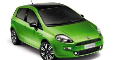 Fiat Punto 2012 (2018) - caja de fusibles y relés