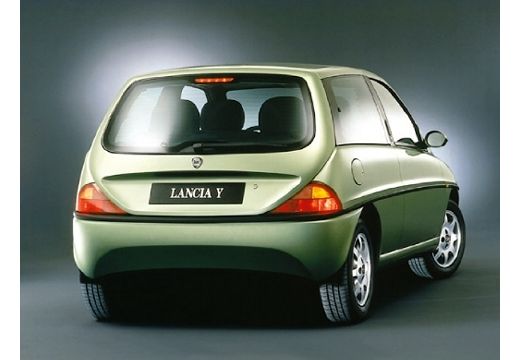 Lancia Y (1996-2003) - caja de fusibles y relés