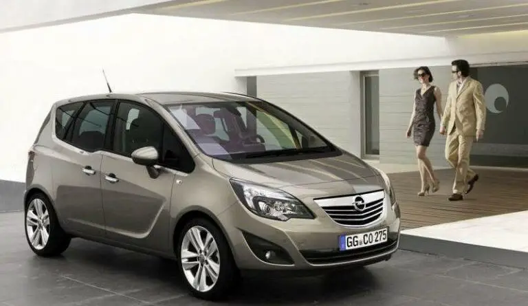 Opel Meriva B (2012-2017) - caja de fusibles y relés