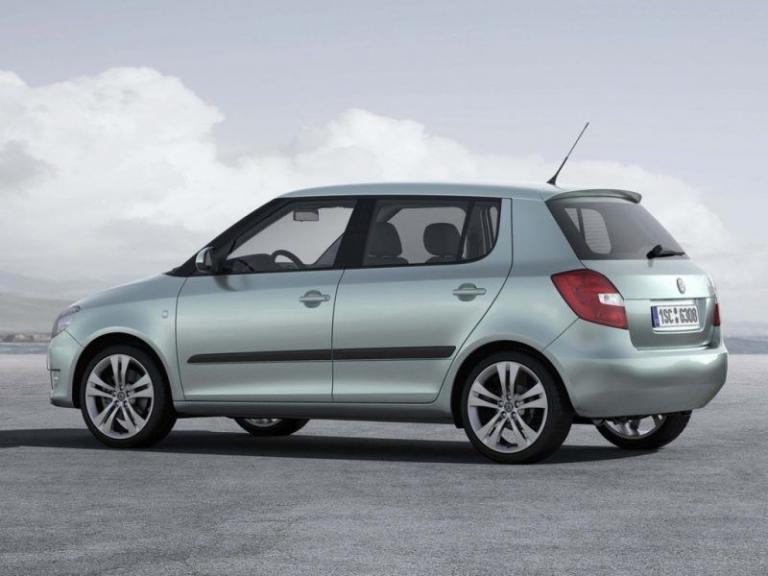 Skoda Fabia (2014) - caja de fusibles y relés