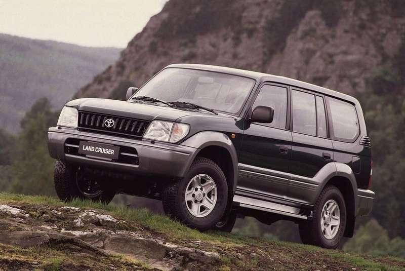Toyota Land Cruiser 80 J80 (1990-1997) - caja de fusibles y relés