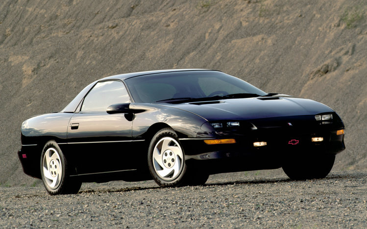 Chevrolet Camaro (1996-1997) - caja de fusibles y relés