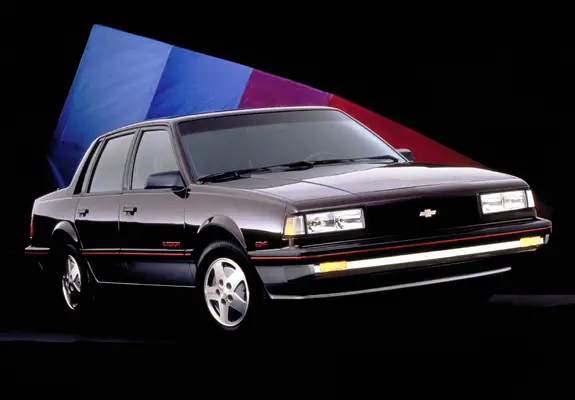 Chevrolet Celebrity (1982-1990) - caja de fusibles y relés
