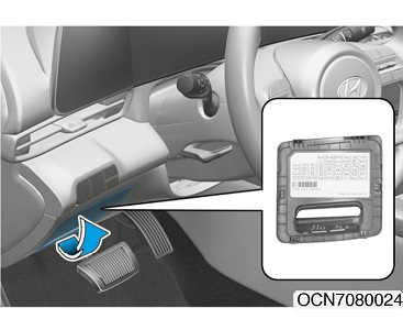 Hyundai Elantra (2021-2022) - caja de fusibles y relés