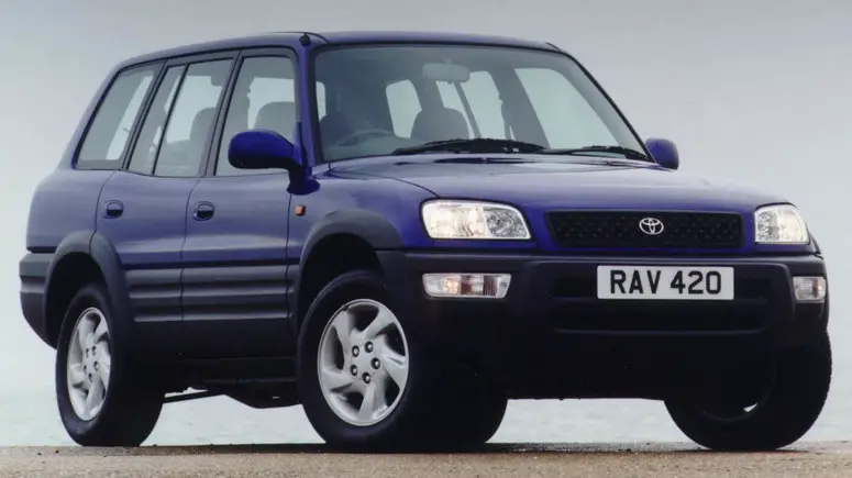 Toyota RAV4 XA10 (2000) - caja de fusibles