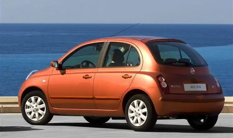Nissan Micra (2003-2010) – caixa de fusíveis