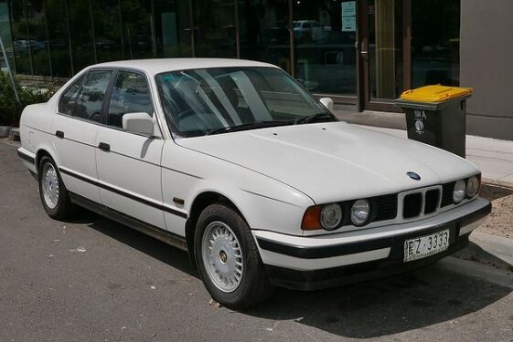 BMW 525i - E34 (1991-1994) - caja de fusibles